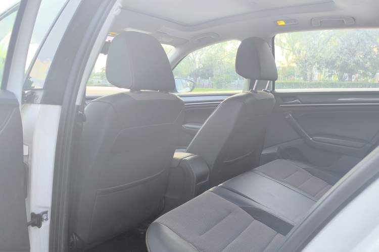Used Volkswagen C-TREK 2017 1.6L Automatic Comfort Model Interior 3