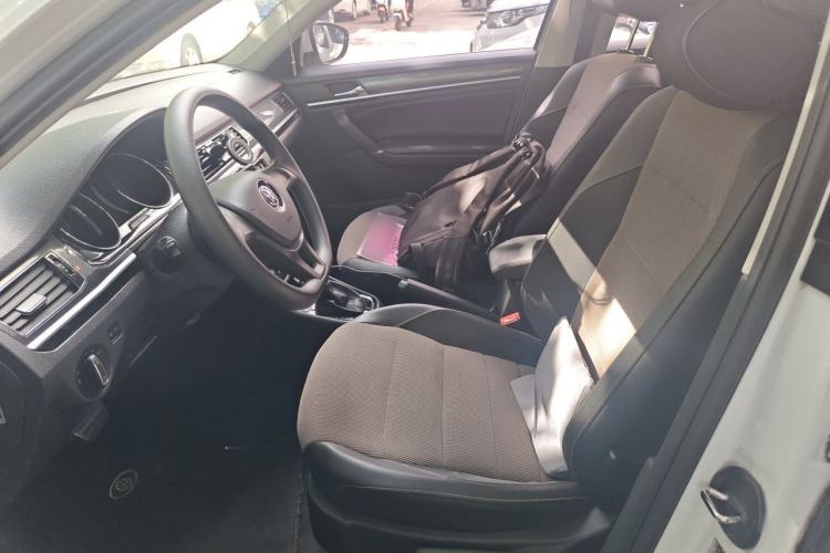 Used Volkswagen C-TREK 2017 230TSI DSG Comfort Version Left Front Seat