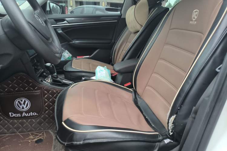 Used Volkswagen C-TREK 2017 1.6L Automatic Comfort Model Left Front Seat