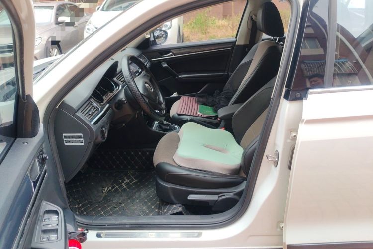 Used Volkswagen C-TREK 2017 230TSI DSG Comfort Version Left Front Seat