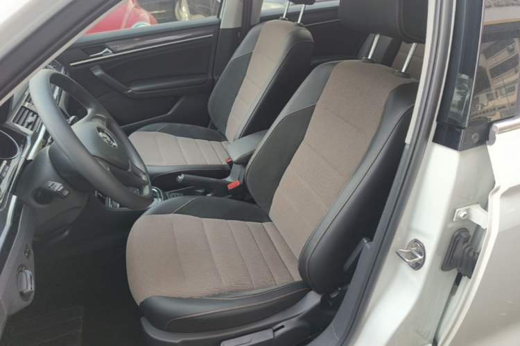 Used Volkswagen C-TREK 2017 1.6L Automatic Comfort Model Left Front Seat