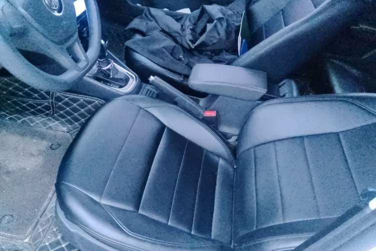 Used Volkswagen C-TREK 2017 230TSI DSG Comfort Version Left Front Seat