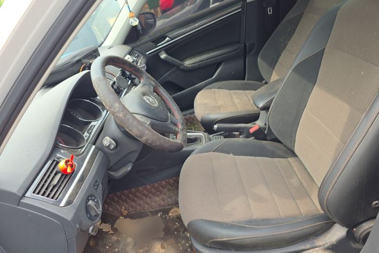 Used Volkswagen C-TREK 2017 230TSI DSG Comfort Version Left Front Seat