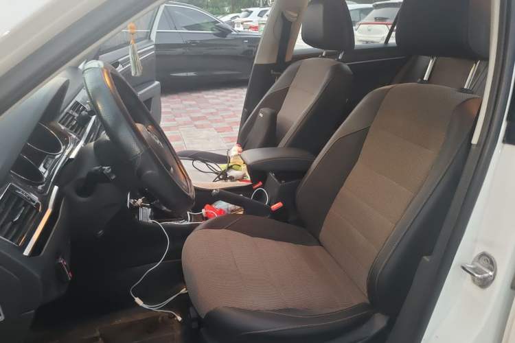 Used Volkswagen C-TREK 2017 1.6L Automatic Comfort Model Left Front Seat