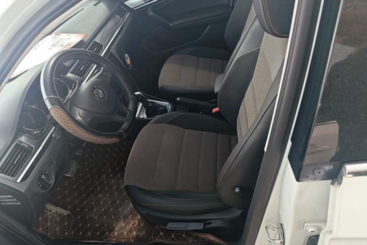 Used Volkswagen C-TREK 2017 1.6L Automatic Comfort Model Left Front Seat