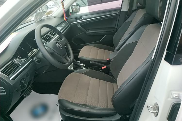Used Volkswagen C-TREK 2017 1.6L Automatic Comfort Model Left Front Seat