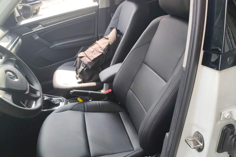 Used Volkswagen C-TREK 2017 1.6L Automatic Comfort Model Left Front Seat