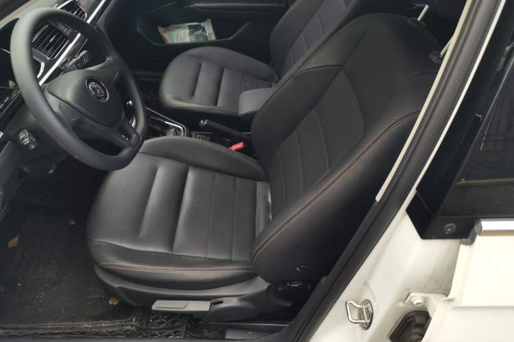 Used Volkswagen C-TREK 2017 230TSI DSG Comfort Version Left Front Seat