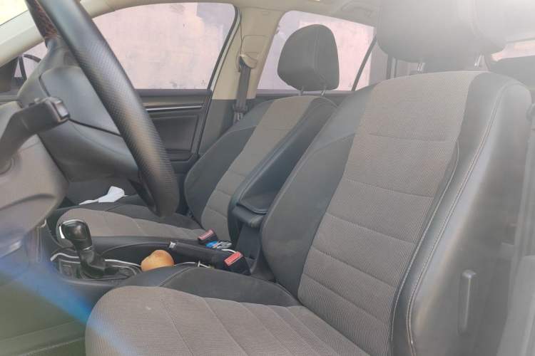 Used Volkswagen C-TREK 2017 230TSI DSG Comfort Version Left Front Seat