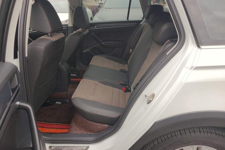 Used Volkswagen C-TREK 2017 230TSI DSG Comfort Version Left Rear Seat