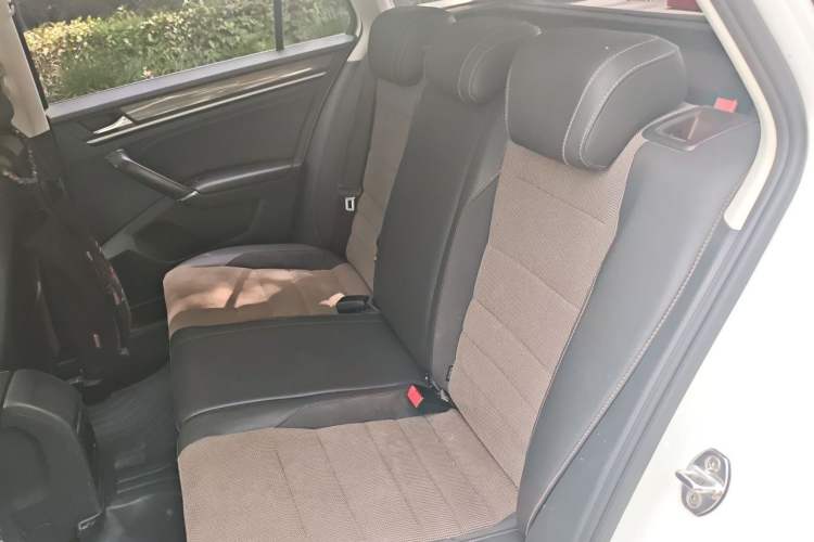 Used Volkswagen C-TREK 2017 230TSI DSG Comfort Version Left Rear Seat