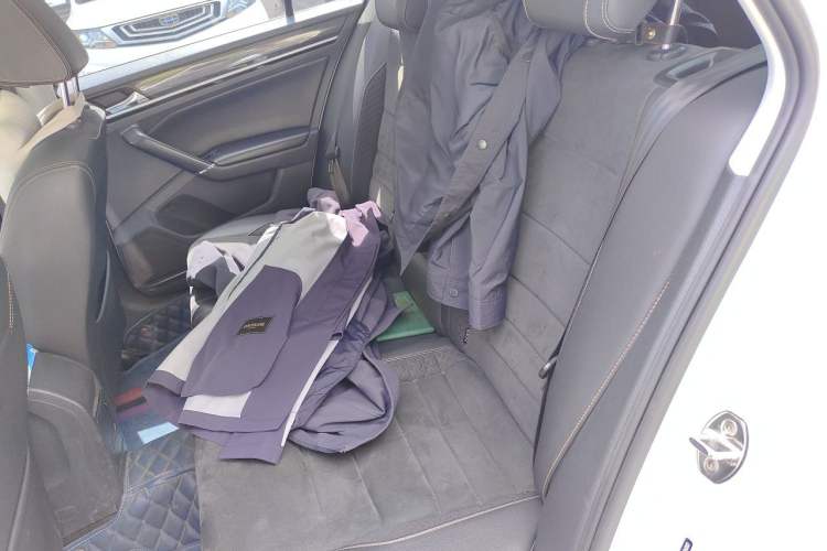 Used Volkswagen C-TREK 2017 230TSI DSG Luxury Model Left Rear Seat