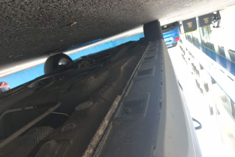 Used Volkswagen C-TREK 2017 1.6L Automatic Comfort Model Left Side Sill