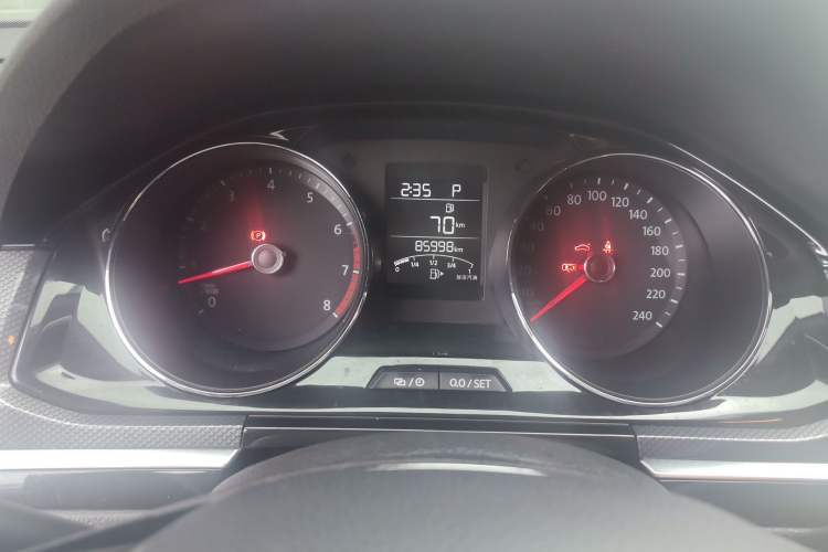 Used Volkswagen C-TREK 2017 1.6L Automatic Comfort Model Odometer Close Up