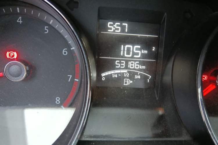 Used Volkswagen C-TREK 2017 1.6L Manual Comfort Model Odometer Close Up