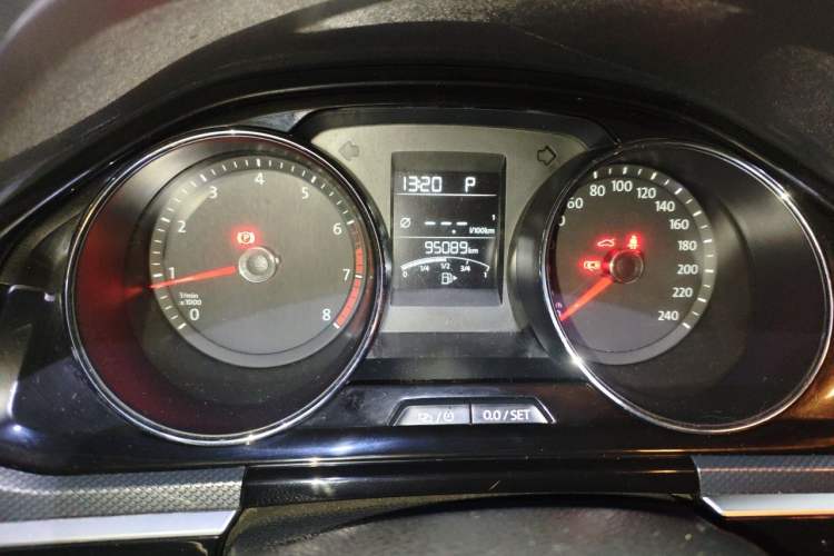 Used Volkswagen C-TREK 2017 1.6L Automatic Comfort Model Odometer Close Up