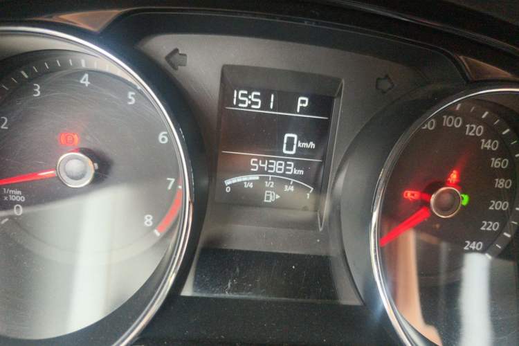 Used Volkswagen C-TREK 2017 1.6L Automatic Comfort Model Odometer Close Up