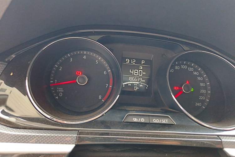 Used Volkswagen C-TREK 2017 1.6L Automatic Comfort Model Odometer Close Up