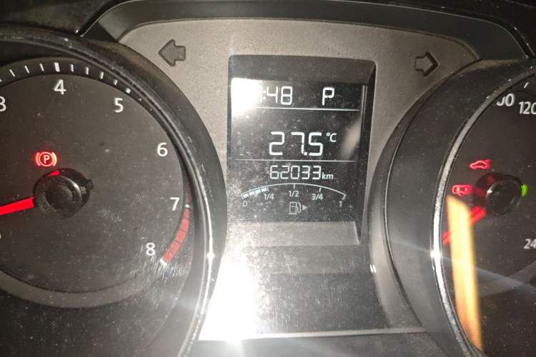 Used Volkswagen C-TREK 2017 1.6L Automatic Comfort Model Odometer Close Up