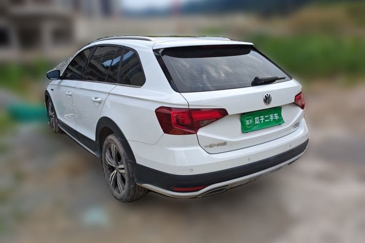 Used Volkswagen C-TREK 2017 230TSI DSG Luxury Model Rear Left 45 Deg