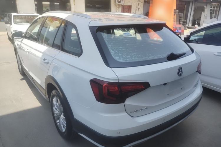 Used Volkswagen C-TREK 2017 1.6L Automatic Comfort Model Rear Left 45 Deg