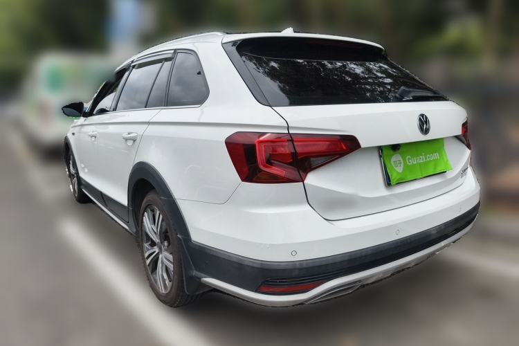 Used Volkswagen C-TREK 2017 230TSI DSG Luxury Model Rear Left 45 Deg