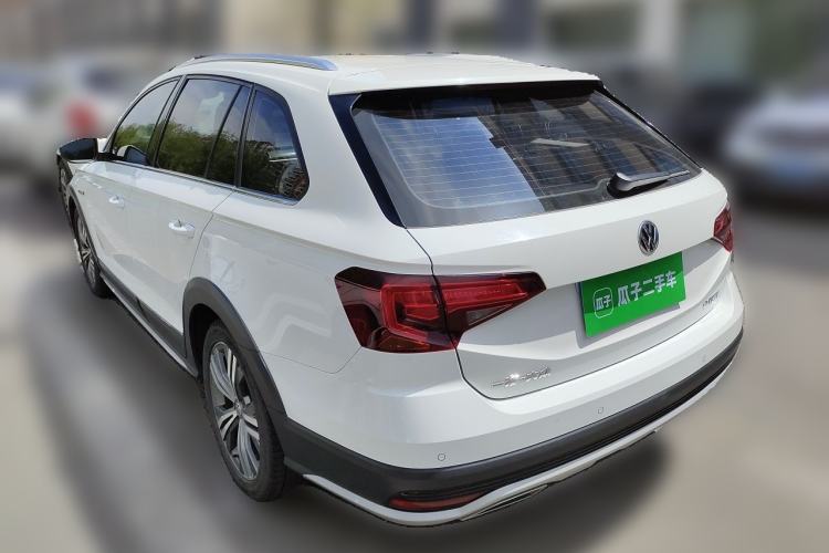 Used Volkswagen C-TREK 2017 230TSI DSG Luxury Model Rear Left 45 Deg
