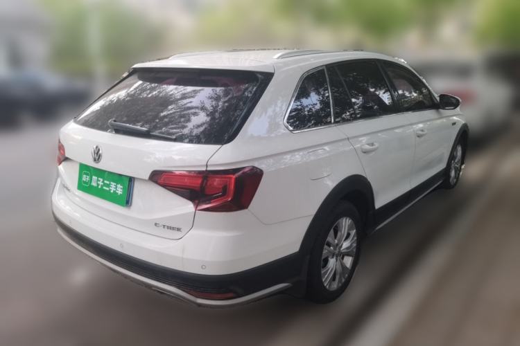 Used Volkswagen C-TREK 2017 1.6L Manual Comfort Model Rear Right 45 Deg
