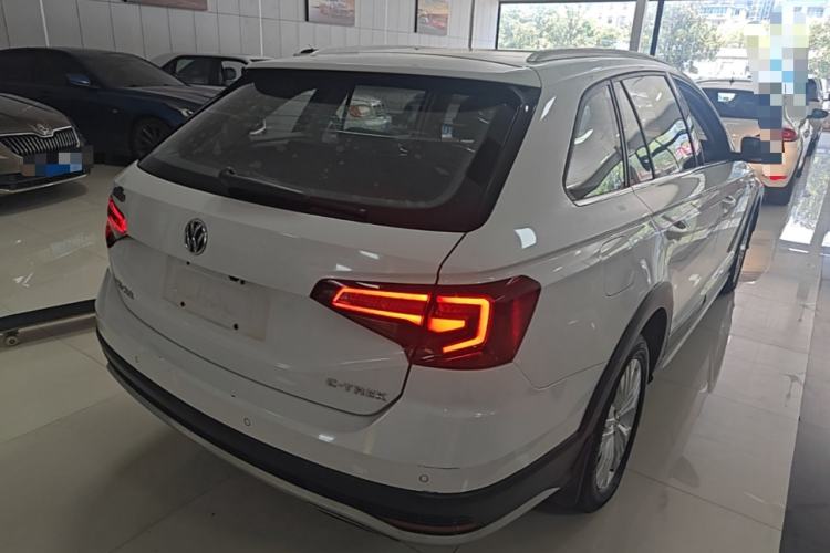 Used Volkswagen C-TREK 2017 1.6L Automatic Comfort Model Rear Right 45 Deg