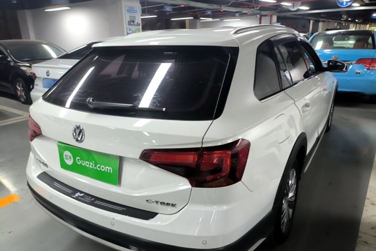 Used Volkswagen C-TREK 2017 1.6L Manual Comfort Model Rear Right 45 Deg