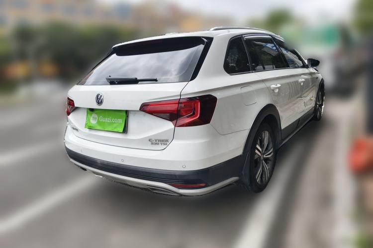 Used Volkswagen C-TREK 2017 230TSI DSG Luxury Model Rear Right 45 Deg