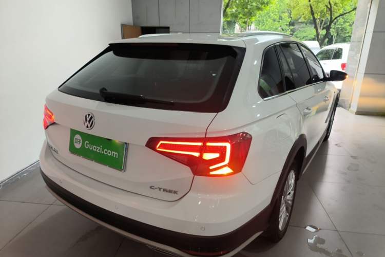 Used Volkswagen C-TREK 2017 1.6L Automatic Comfort Model Rear Right 45 Deg