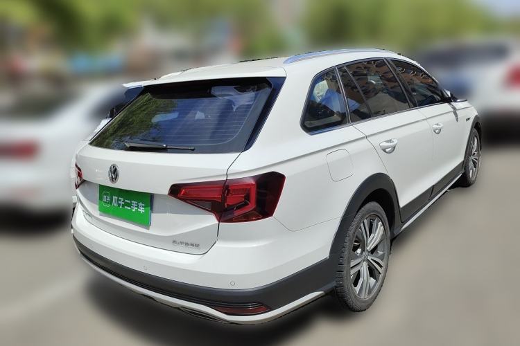 Used Volkswagen C-TREK 2017 230TSI DSG Luxury Model Rear Right 45 Deg