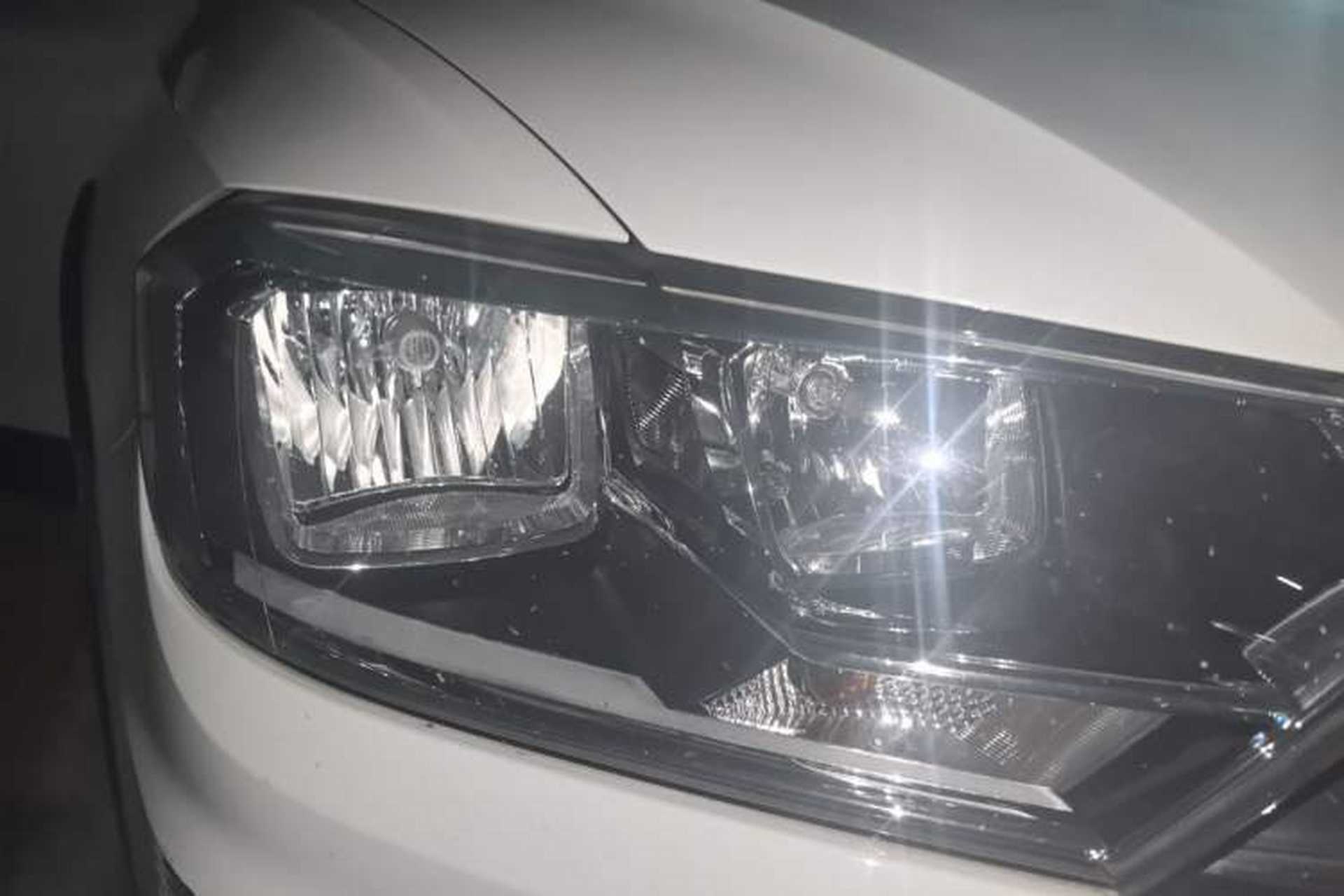 Used Volkswagen C-TREK 2017 1.6L Automatic Comfort Model Right Front Headlight