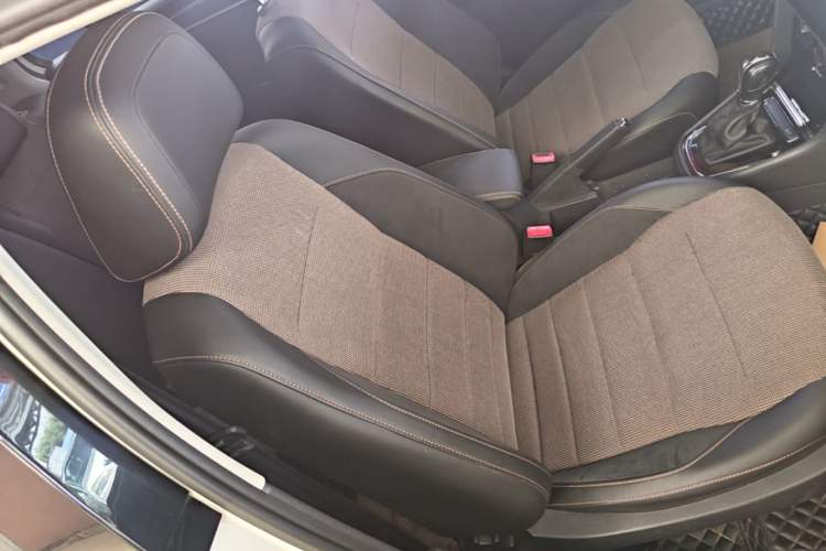Used Volkswagen C-TREK 2017 1.6L Automatic Comfort Model Right Front Seat