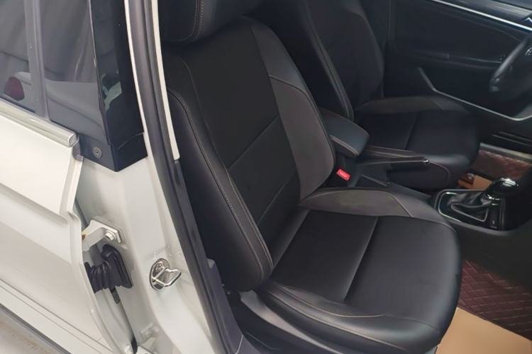 Used Volkswagen C-TREK 2017 1.6L Automatic Comfort Model Right Front Seat