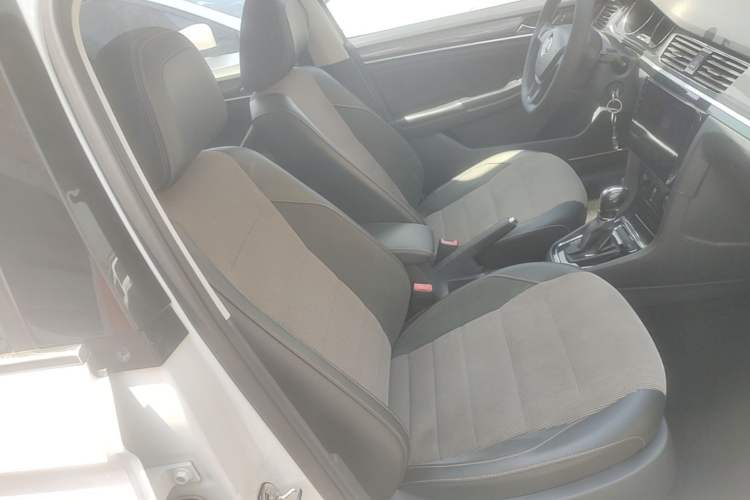 Used Volkswagen C-TREK 2017 1.6L Automatic Comfort Model Right Front Seat