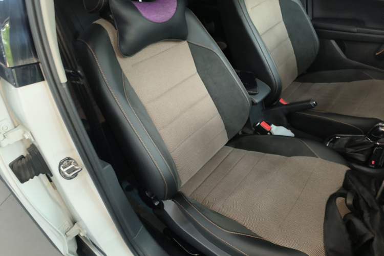 Used Volkswagen C-TREK 2017 1.6L Automatic Comfort Model Right Front Seat