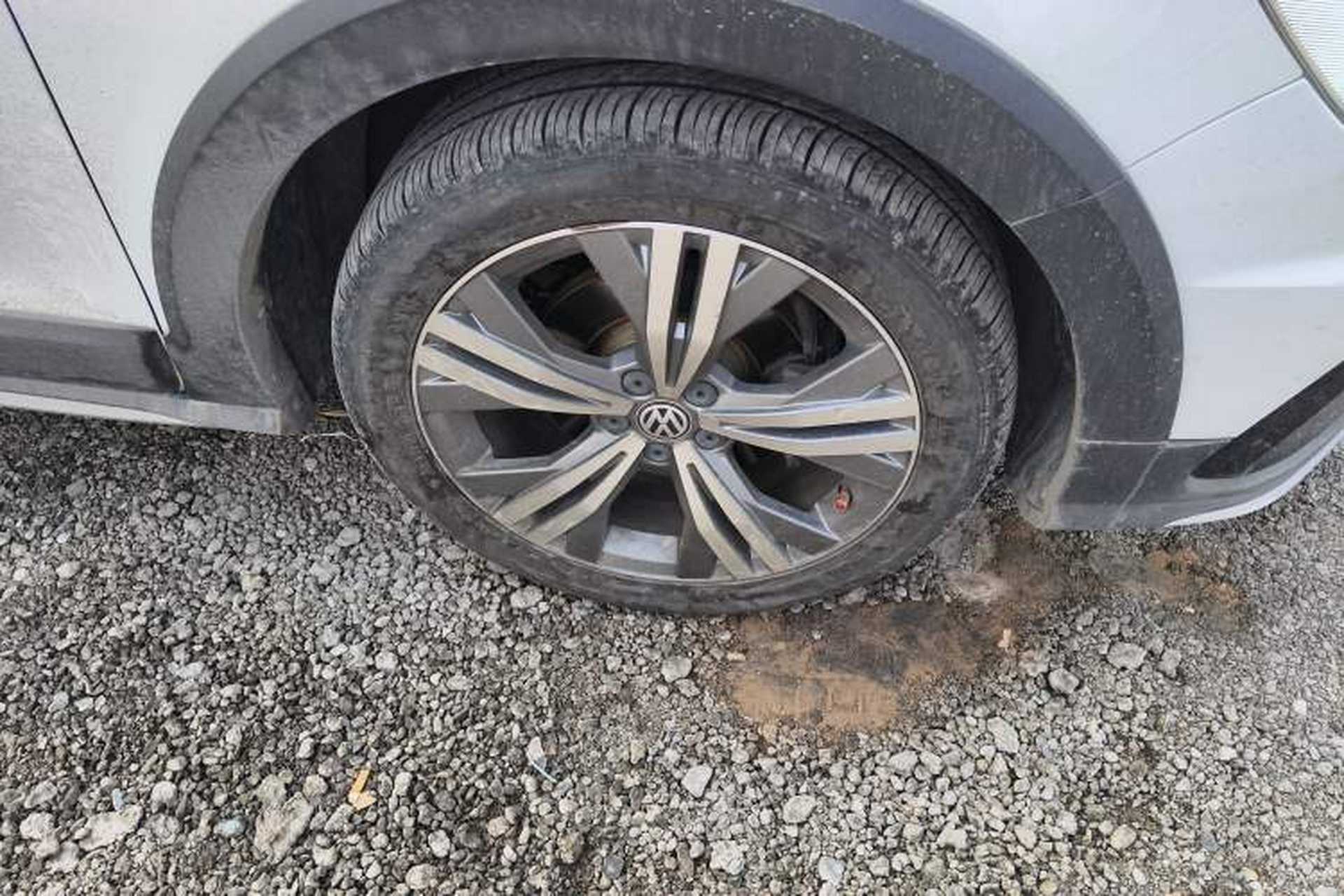 Used Volkswagen C-TREK 2017 1.6L Automatic Luxury Model Right Front Wheel Hub
