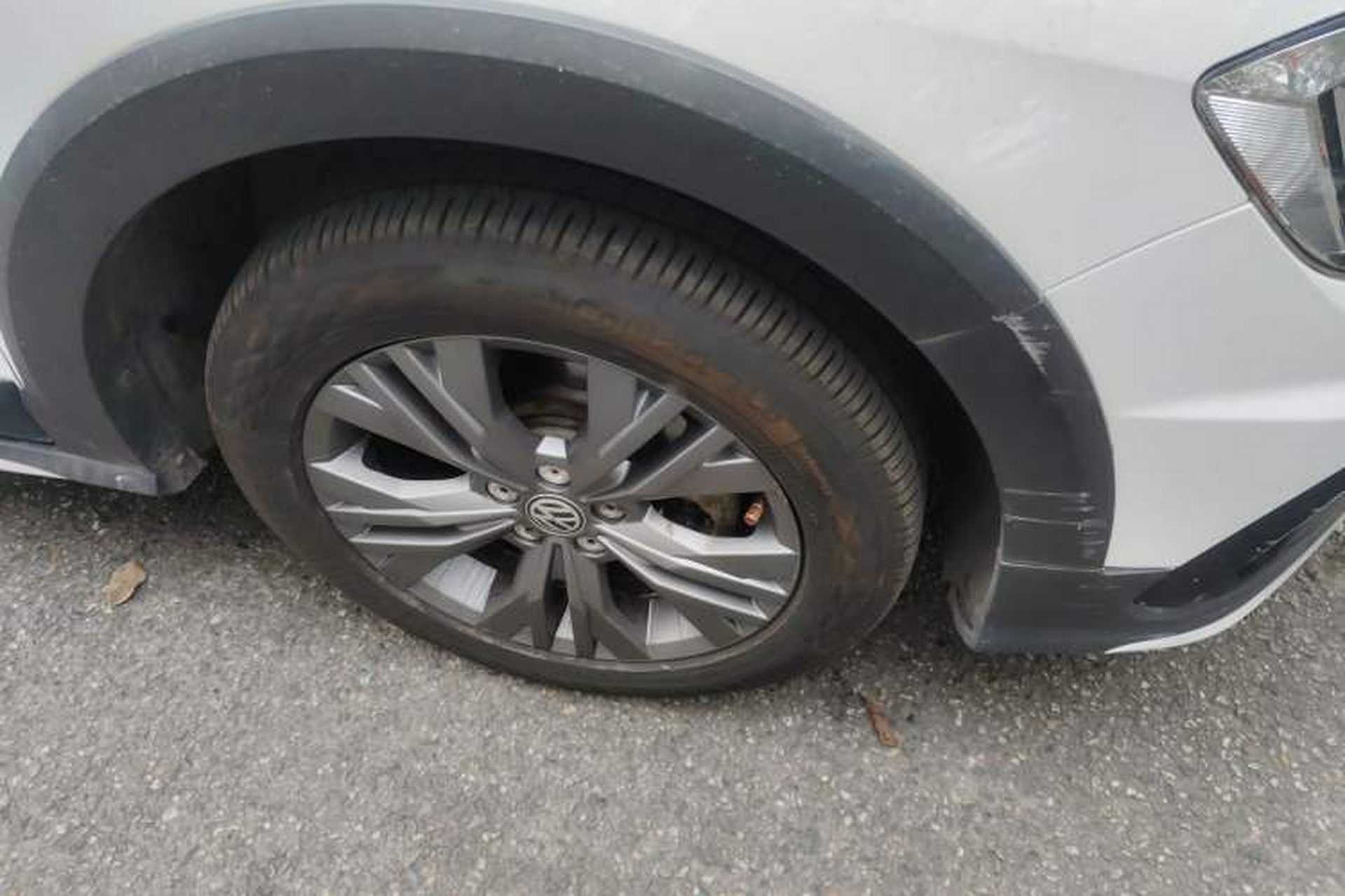 Used Volkswagen C-TREK 2017 1.6L Automatic Comfort Model Right Front Wheel Hub