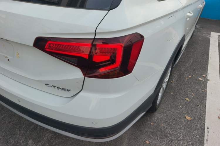 Used Volkswagen C-TREK 2017 1.6L Automatic Comfort Model Right Rear Taillight