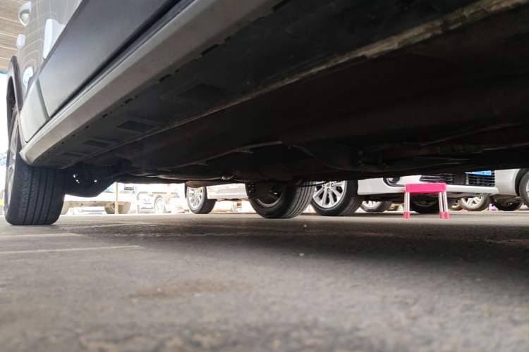 Used Volkswagen C-TREK 2017 230TSI DSG Comfort Version Right Side Sill