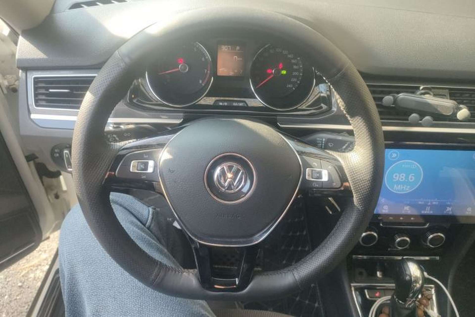 Used Volkswagen C-TREK 2017 1.6L Automatic Comfort Model Steering Wheel