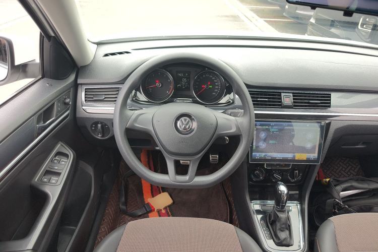 Used Volkswagen C-TREK 2017 230TSI DSG Comfort Version Steering Wheel