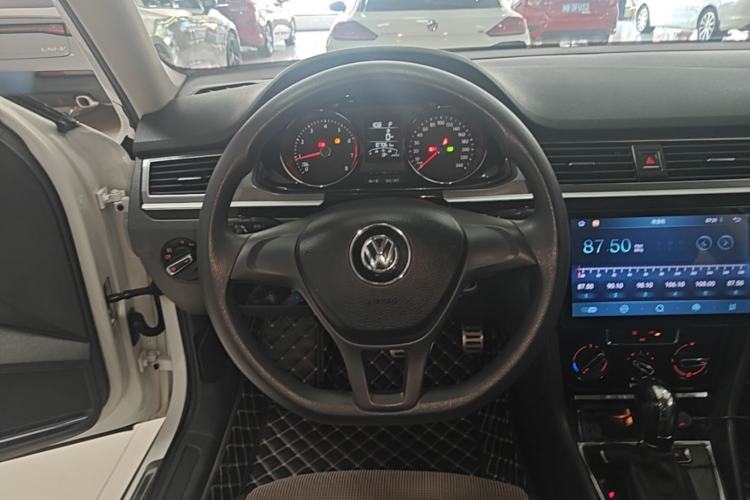 Used Volkswagen C-TREK 2017 1.6L Automatic Comfort Model Steering Wheel