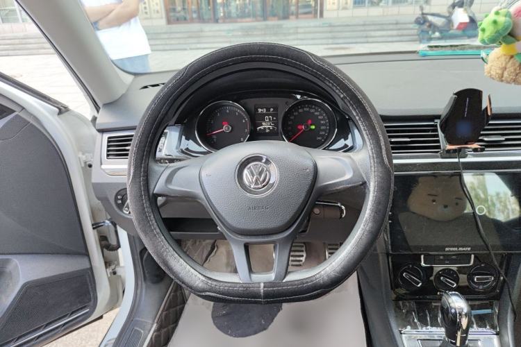 Used Volkswagen C-TREK 2017 230TSI DSG Comfort Version Steering Wheel