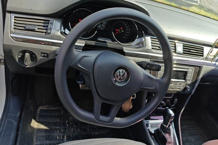 Used Volkswagen C-TREK 2017 1.6L Automatic Comfort Model Steering Wheel
