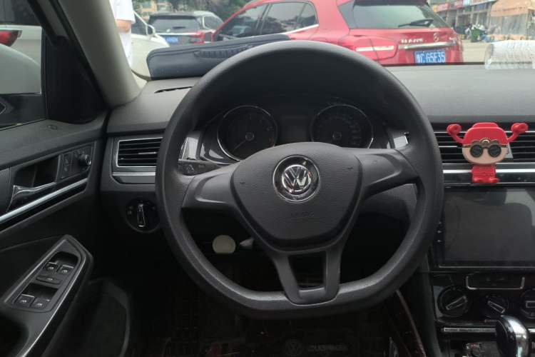 Used Volkswagen C-TREK 2017 1.6L Automatic Comfort Model Steering Wheel
