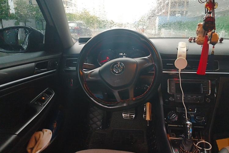 Used Volkswagen C-TREK 2017 1.6L Automatic Comfort Model Steering Wheel