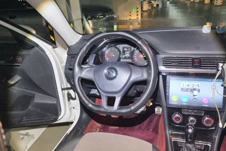 Used Volkswagen C-TREK 2017 1.6L Automatic Comfort Model Steering Wheel